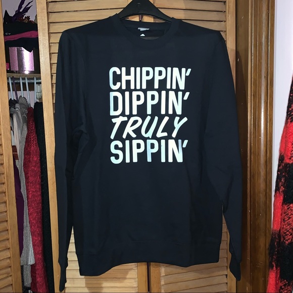 Truly Sweatshirt. - Picture 2 of 5